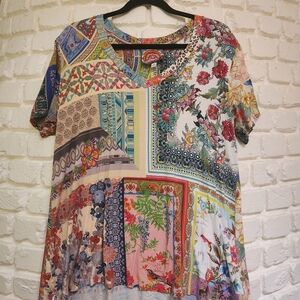 Johnny Was Floral Patchwork V-Neck Short Sleeve Top Sz M